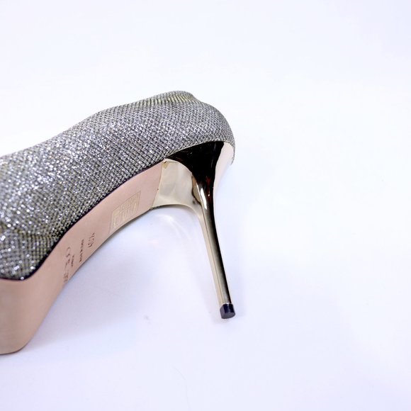 These are Jimmy Choo Metallic Gold Lamè Glitter Fabric Dahlia Platform Peep Toe - Picture 5 of 10